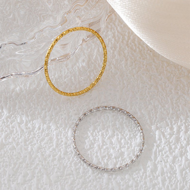 ญี่ปุ่นเกาหลี Simple หรูหรา 1 มม.Gypsophila แหวน ins Niche Design ไทเทเนียมเหล็กชุบ 18k Gold Tail แห