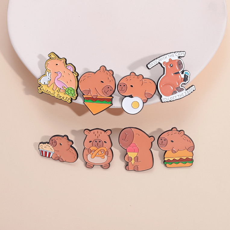 น่ารัก คาปิบาระ กินอาหารการ์ตูนเข็มกลัด น่ารัก สัตว์ป้ายโลหะร้อนขายออกแบบปกขาอุปกรณ์เสื้อผ้าเครื่องประดับของขวัญ