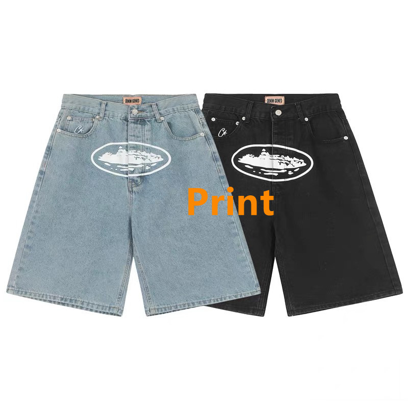2025 ใหม่คลาสสิก Evil Island พิมพ์ Denim ฤดูร้อนรายการใหม่ street หลวมสบายๆ hip-hop กางเกงห้าไตรมาสสําหรับผู้ชายและผู้หญิง