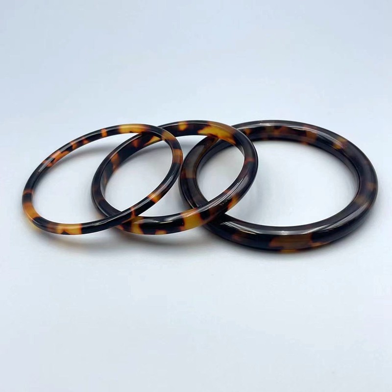 ของแท้ Tortoiseshell สีสร้อยข้อมือเต่าเลือดเต็มหัตถกรรม Wenwan Fu สร้อยข้อมือสันติภาพสร้อยข้อมือรอบบาร์ High-End พิมพ์เสือดาวเครื่องประดับ