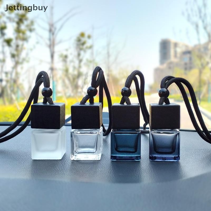 [เจ็ทติ้งบาย] 1ชิ้นสีดําปกสแควร์แก้วรถน้ําหอมขวดเปล่าจี้รถติดน้ําหอมจี้กลิ่นหอมกระจายน้ํามันภายในรถสต็อกใหม