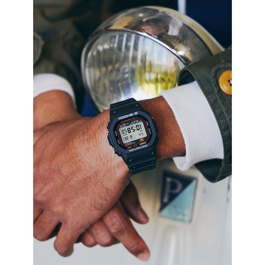 JDM DEC WATCH ★Casio G-SHOCK DW-5000R-1AJF นาฬิกาควอตซ์ชาย กันน้ำ 200 เมตร สายเรซิน กระจกธรรมดา ญี่ป