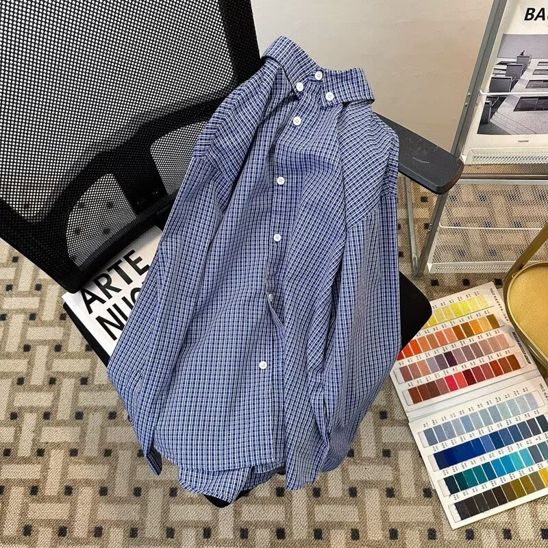 เวอร์ชั่นเกาหลีของฤดูใบไม้ร่วงใหม่ลายสก๊อตสีฟ้าแฟชั่นย้อนยุคหลวมปกลําลองผู้ชายเสื้อเชิ้ตแขนยาว