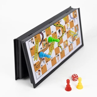 [พร้อมส่ง] เกมบันไดงู แม่เหล็ก Snake Ladders ของเล่นเสริมพัฒนาการ รุ่นยอดนิยม เป็นเเม่เหล็ก กระดานพับเก็บ พกพาได้