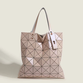 LHL BOUTIQUE กระเป๋าถือ tote bag แฟชั่น กระเป๋าเงา อเนกประสงค์ พับคุชชั่น วันแม่