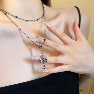 COD🔥 สร้อยคอไม้กางเขน เพชรสีดำสองชั้น สร้อยแฟชั่น โชคเกอร์-Necklaces