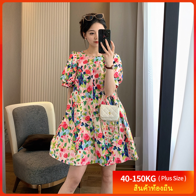 【Dress Oversized】(40-100kg) เดรสสั้นพลัสไซส์ลายดอกไม้สไตล์หวานๆ แขนสั้นพอง ทรงเอ ทรงหลวม แฟชั่น Plus Size