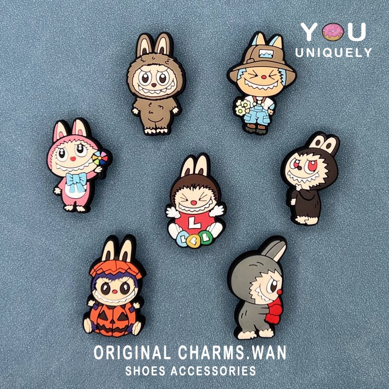 ที่ไม่ซ้ํากันการ์ตูนรองเท้า Shoes Charms น่ารักการ์ตูน LABUBU ตัวอักษรสนุก DIY ตกแต่งรองเท้า Hole Charms อุปกรณ์เสริม