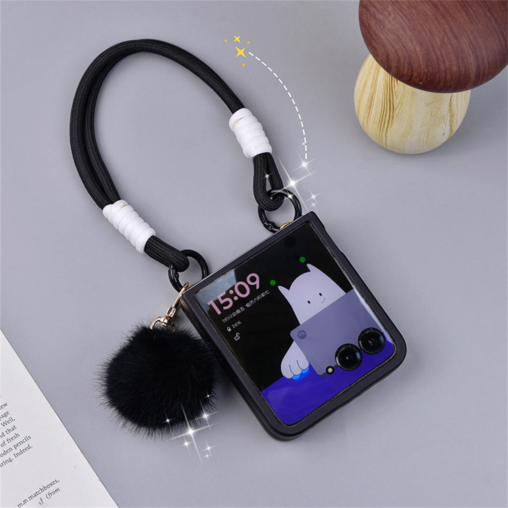 LUKEN ตุ๊กตาน่ารัก Hairball จี้สีดําเคสโทรศัพท์พร้อมสายคล้องมือสําหรับ Motorola Razr50 Razr 60 Ultra