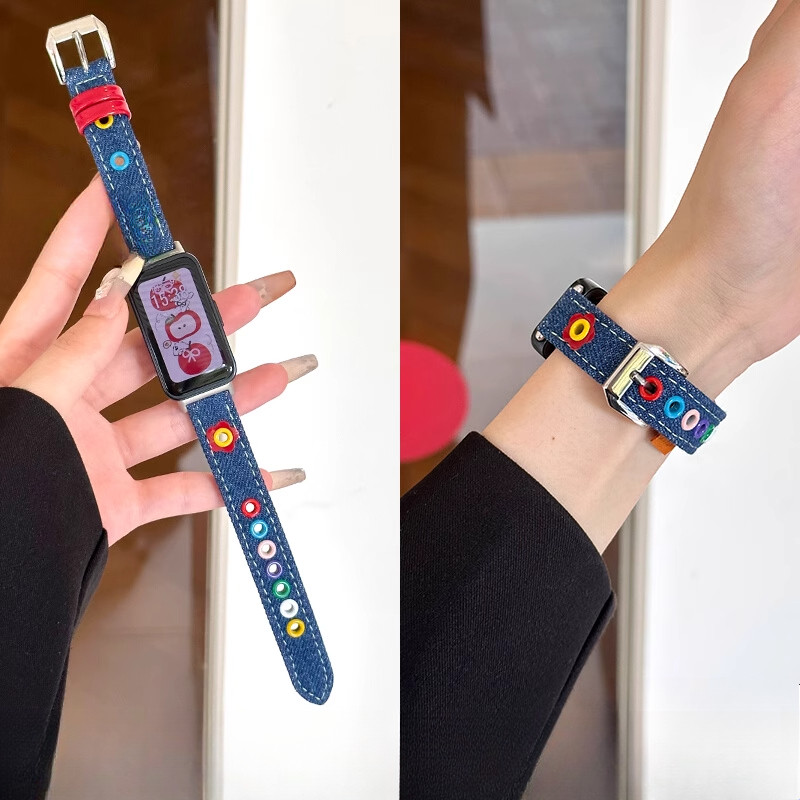 สายรัดข้อมือหนังเดนิมลายดอกไม้สุดน่ารักสำหรับ Huawei Band 10 9 8 สายรัดข้อมือ NFC แบบบางสำหรับผู้หญิง อุปกรณ์เสริมสายรัดข้อมือ Huawei Band 10