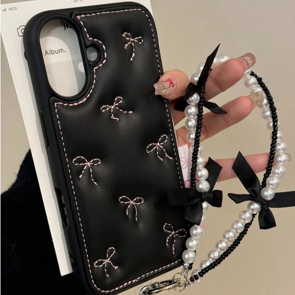 หรูหราหนังสีดําปักโบว์เคสโทรศัพท์สําหรับiphone16 15 14 13 Pro Maxกันกระแทกกล้องป้องกันDrop-proof Hardปกหลัง