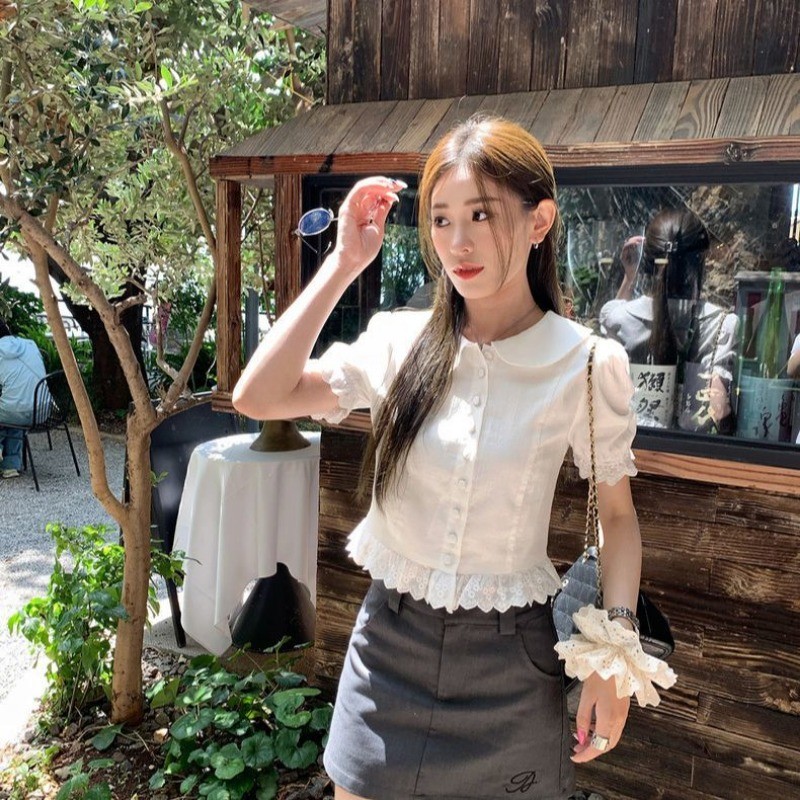 vicky~คอกลม สีทึบ ลูกไม้ แขนสั้น เสื้อเชิ้ต สไตล์หวาน