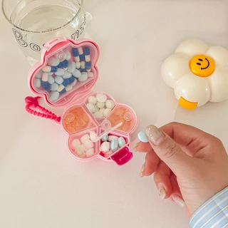 【พร้อมส่ง】กล่องใส่ยา กล่องยาแบบพกพาขนาดเล็ก พลาสติกแข็งแรง กันน้ำ ทนทานต่อแสงแดด พกพาง่าย KKHOME