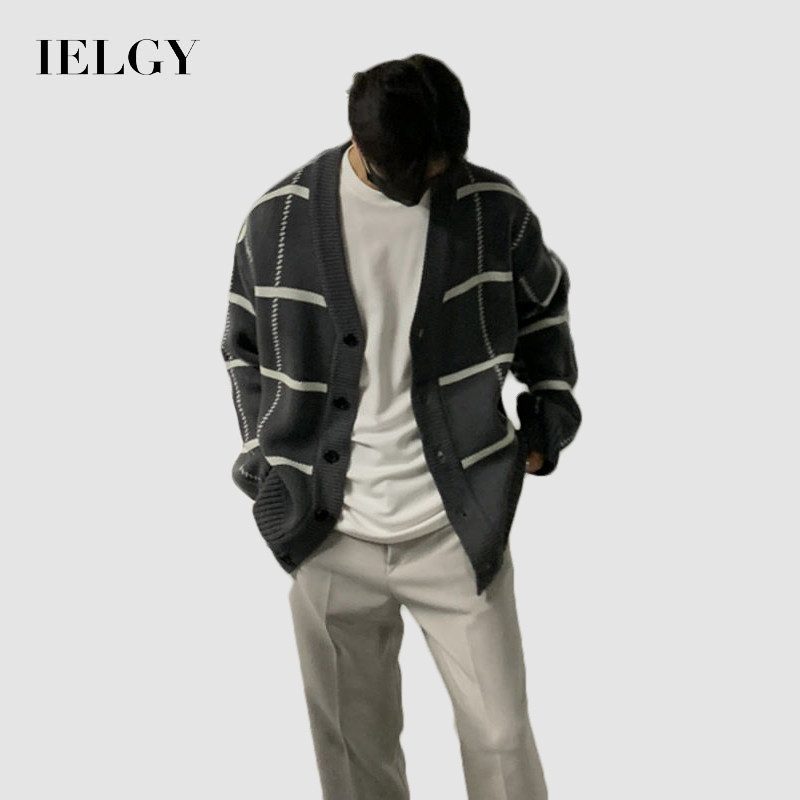 IELGY เสื้อสเวตเตอร์ถักฤดูใบไม้ร่วงและฤดูหนาวของผู้ชายเสื้อสเวตเตอร์คอวีเสื้อแจ็คเก็ตเสื้อสเวตเตอร์ย้อนยุคสไตล์ญี่ปุ่น