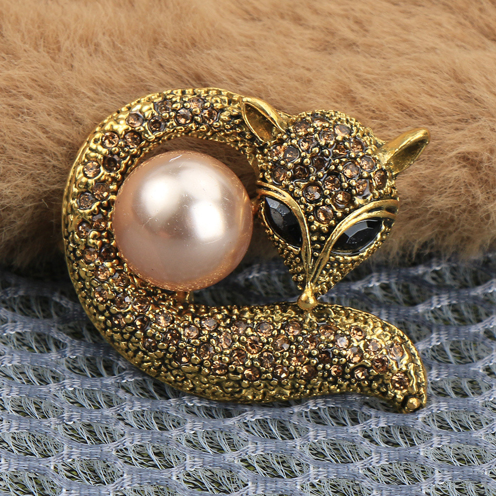 Vintage Luxury Fox Pearl Badges เข็มกลัดผู้หญิงแฟชั่นโลหะสัตว์ Series Retro หัวเข็มขัดสร้างสรรค์คลาสสิกเข็มกลัด Pins