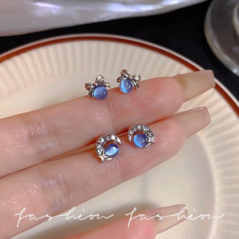 Starry Sky exquisite Blue zircon Stud Earrings Women's niche Premium Simple Earrings