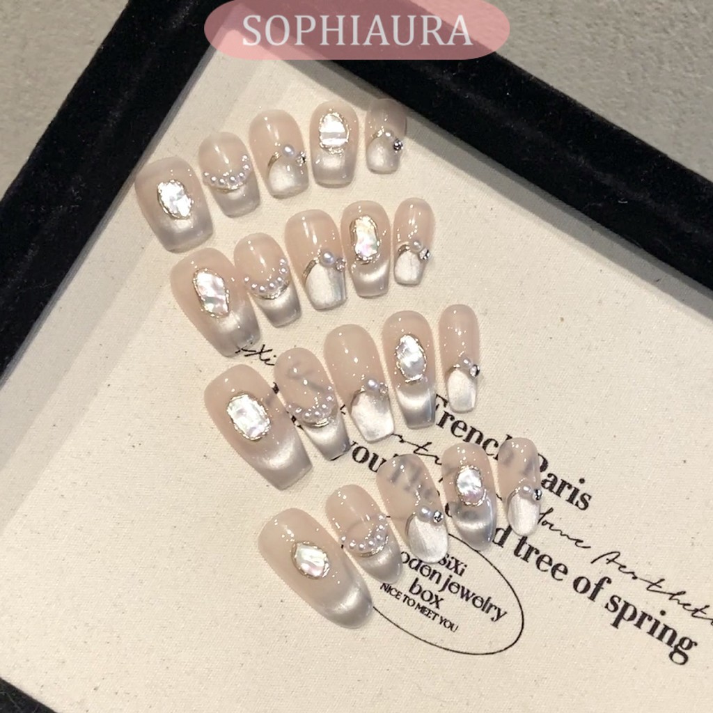 Sophiaura เล็บทําด้วยมือ Silver Cat Eye Nails อัลมอนด์สั้นขนาดกลางรูปสี่เหลี่ยมคางหมูงานแต่งงานเล็บ