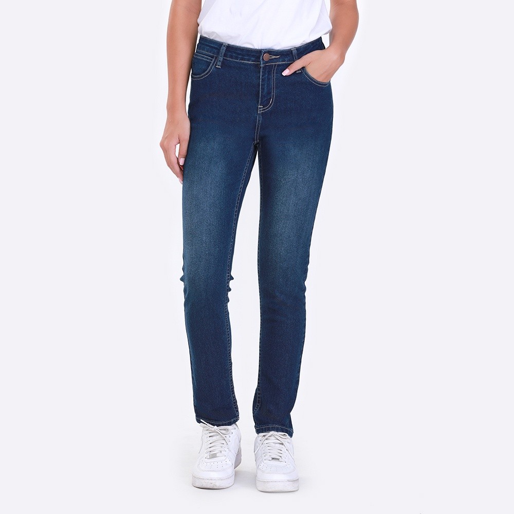 WRANGLER กางเกงยีนส์ผู้หญิง เอวกลาง ทรงเข้ารูป LARA รุ่น WR S523WLALF10 สียีนส์
