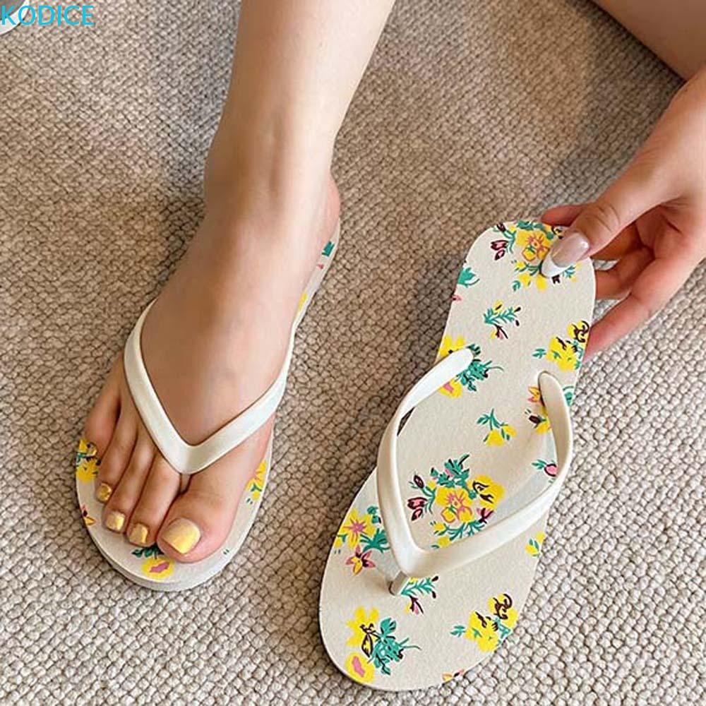KODICE รองเท้าแตะก้นแบน, รองเท้าแตะแบบสวมลายดอกไม้กันลื่นแบบหนา, รองเท้าแตะ Resilience Soft Thai Style Beach Flip Flops Summer