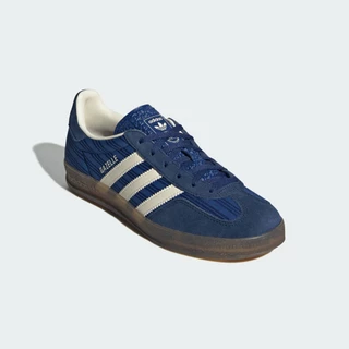 adidas ไลฟ์สไตล์ รองเท้า Gazelle Indoor ผู้หญิง สีน้ำเงิน JS1410