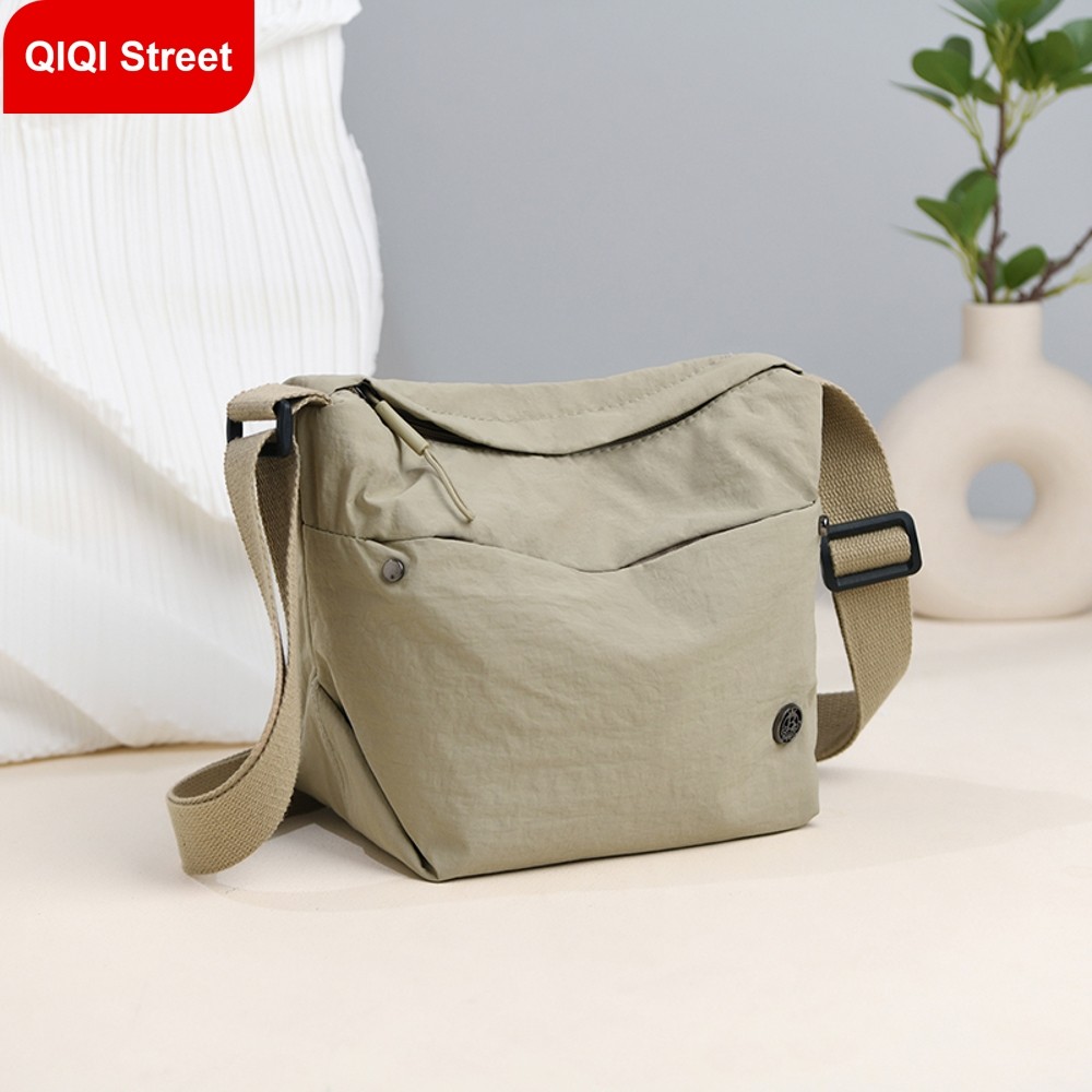 กระเป๋า ผู้สื่อสาร กระเป๋าผู้หญิงสบาย ๆ ง่ายผ้าไนลอนกันน้ํา กระเป๋าสะพายอเนกประสงค์คลาสสิก