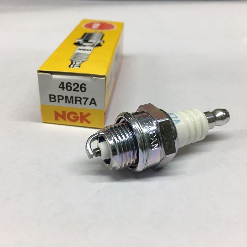 🍀เลื่อยสองจังหวะเครื่องยนต์382/250/4626นำเข้า NGK หัวเทียน bpmr7a สอดคล้อง rcj6