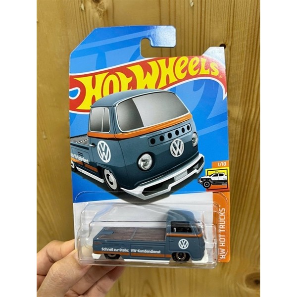 HXP82 Hot Wheels Basic Model Car - Coche basico Volkswagen T2 Pickup