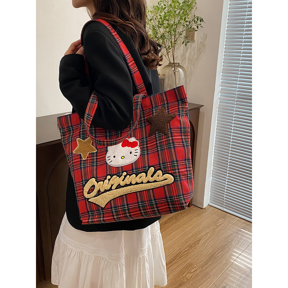 HelloKitty ความจุขนาดใหญ่น่ารักแฟชั่นย้อนยุคลายสก๊อตพร็อพสิริ