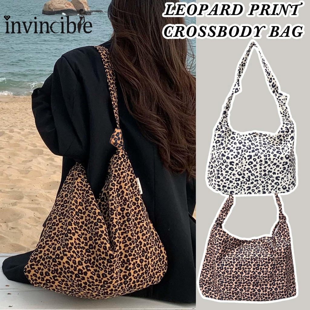 กระเป๋าผ้าใบไหล่พิมพ์ลายเสือดาวสีทึบวินเทจ - เกาหลี Y2K Simple Leopard Commuter Totes กระเป๋า