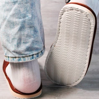 🩴ST003🩴รองเท้าใส่ในบ้าน มาใหม่ พื้นยาง กันลื่น น้ำหนักเบา Slippers ในออฟฟิศ รองเท้าลำลอง