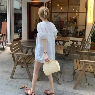เสื้อเชิ้ตลูกไม้สีขาว สไตล์ทันสมัยสง่างาม ทรงหลวม มีหลายไซส์ให้เลือก ลําลอง คอวี