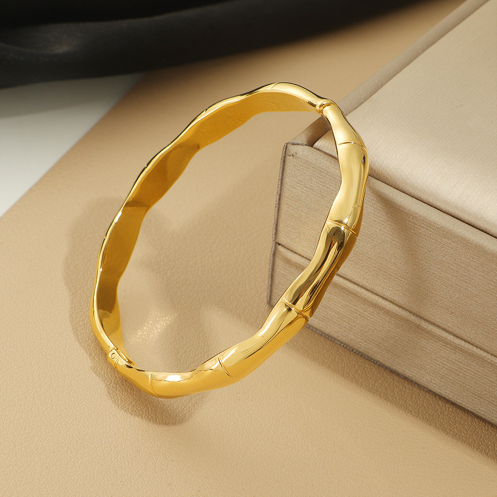 2025 เทรนด์แฟชั่นใหม่สร้อยข้อมือไม้ไผ่กว้างแบบเรียบง่ายเกาหลีและญี่ปุ่น