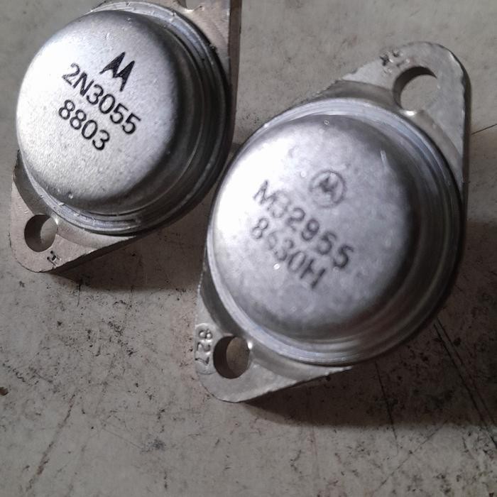 ทรานซิสเตอร์ส่วน 2N 3055 2N3055 และ MJ 2955 MJ2955 Motorola อุปกรณ์ไฟฟ้า NOS ดั้งเดิม
