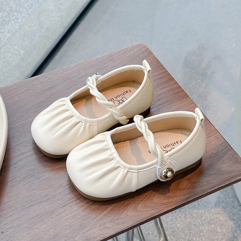 COCO รองเท้าคัทชูเด็กผู้หญิง สีพื้นเรียบ  รุ่นYNT8920