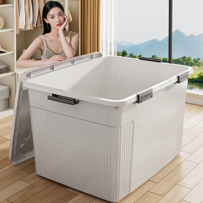 กล่องเก็บของ กล่อง 100 ลิตร กล่องพลาสติก ใส่เสื้อผ้าสีขาว กล่องใส่ของ