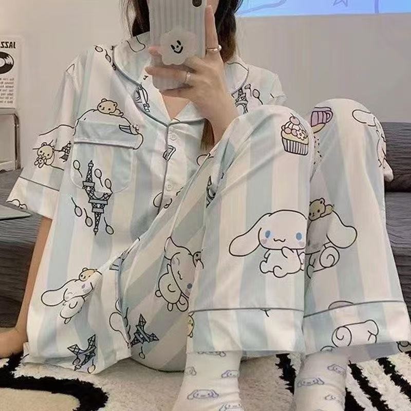 5555-1 E ชุดนอนผ้าซาติน ชุดนอนผู้หญิงและชาย ชุดนอนแขนสั้นขายาว มีหลากลายหลายขนาดให้เลือกสินค้าราคาถูกพร้อมจัดส่ง