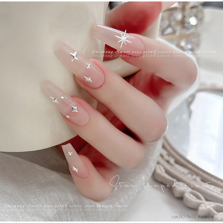 1 กล่องประกอบด้วย 6 ช่องเล็กชุดเครื่องประดับเล็บลายดาวอเนกประสงค์ / แผ่นโลหะตกแต่งเล็บ / เครื่องประดับหัวใจอีกาที่สวยงาม - รูปที่ 3