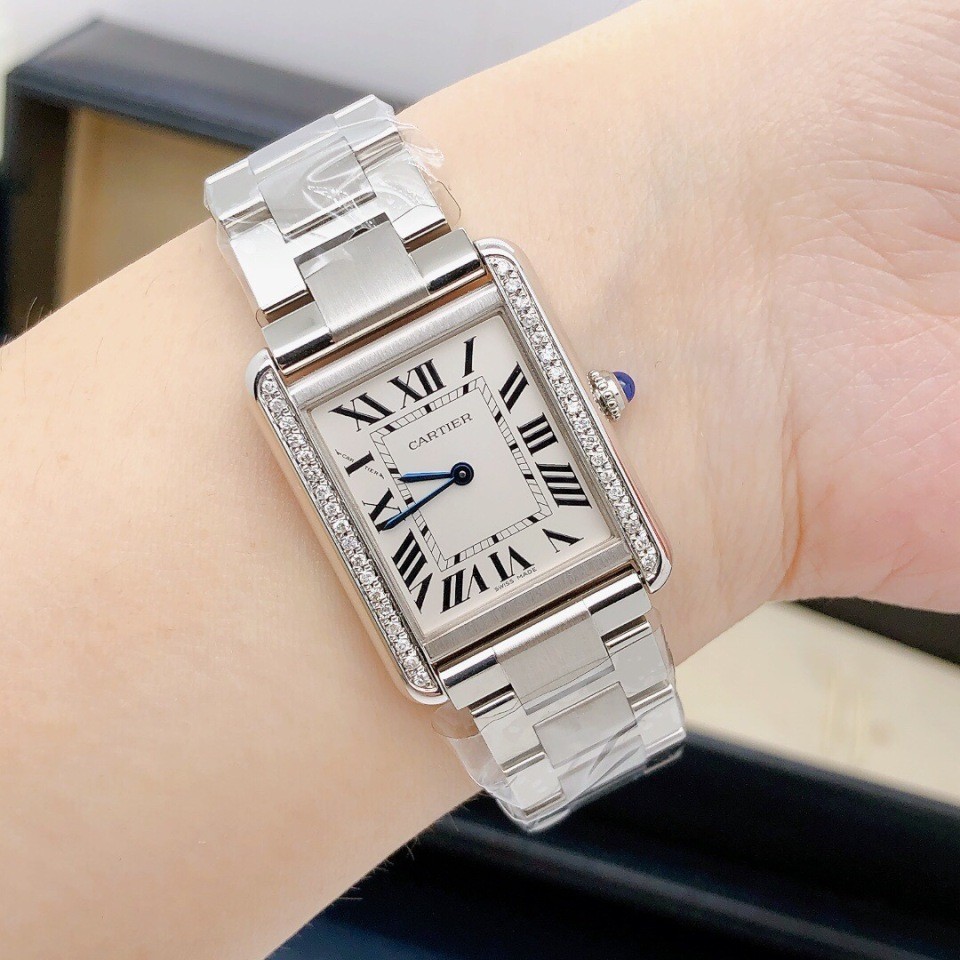 Cartier Cartier Tank W5200013นาฬิกาผู้หญิงควอตซ์ หลังเพชร