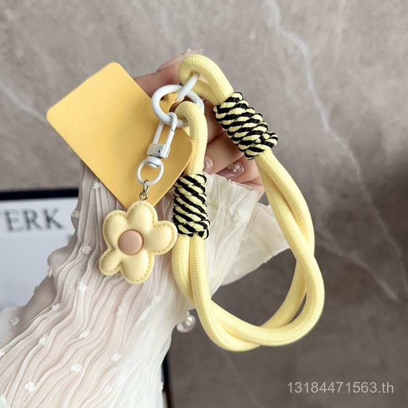 INS เครื่องประดับดอกไม้สายคล้องโทรศัพท์แบบถักสายคล้องข้อมือแบบสั้นคลิปแขวนพวงกุญแจแบบคงที่จี้กันตก