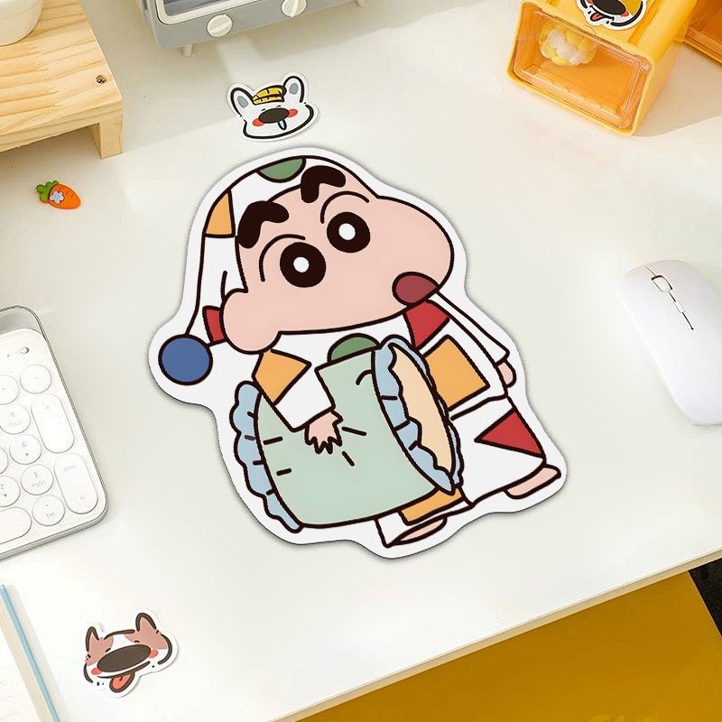 แผ่นรองเมาส์การ์ตูนสร้างสรรค์ Crayon Shin chan สำหรับโต๊ะทำงาน แผ่นรองเมาส์สำหรับเล่นเกม