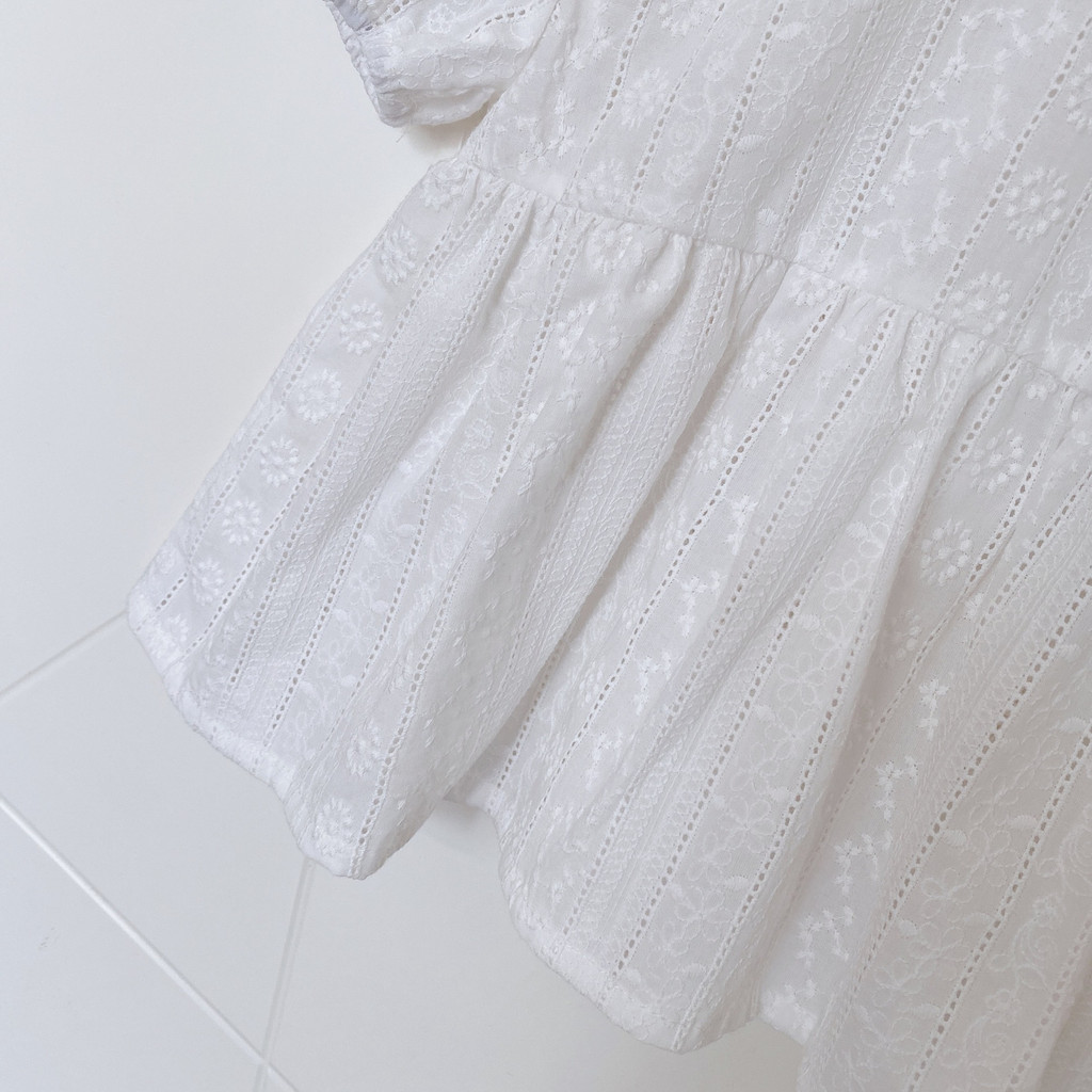 ฤดูร้อน เสื้อแขนสั้นสำหรับเด็กผู้หญิงที่มีการปักแขนพัฟ เสื้อตุ๊กตาเด็กผู้หญิงหวาน เสื้อยืดเด็ก - รูปที่ 3