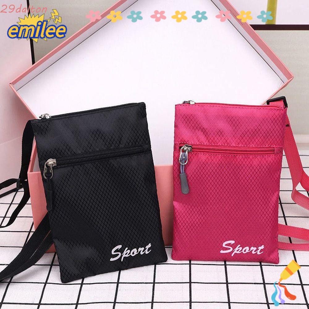 กระเป๋าโทรศัพท์ เอมิลี สีดิน กระเป๋าสะพายเรียบง่าย กระเป๋าใส่เหรียญทรงสี่เหลี่ยม การท่องเที่ยว