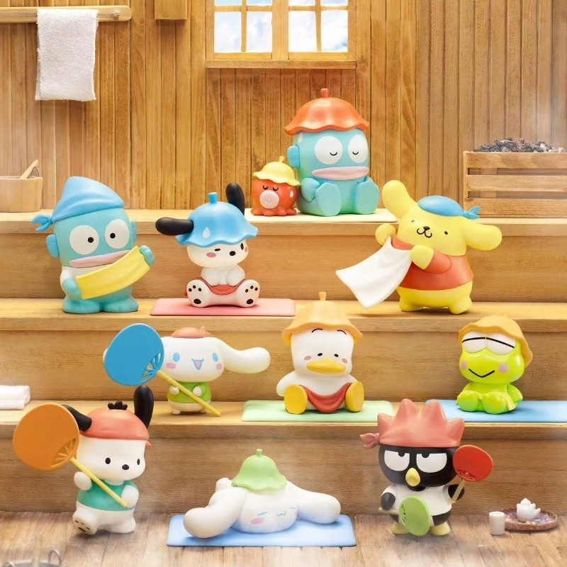 ของแท้ Sanrio ซาวน่ากล่องตาบอดน่ารักตุ๊กตาโรงรถชุดอินเทรนด์เล่นตุ๊กตาของขวัญตกแต่ง HYG