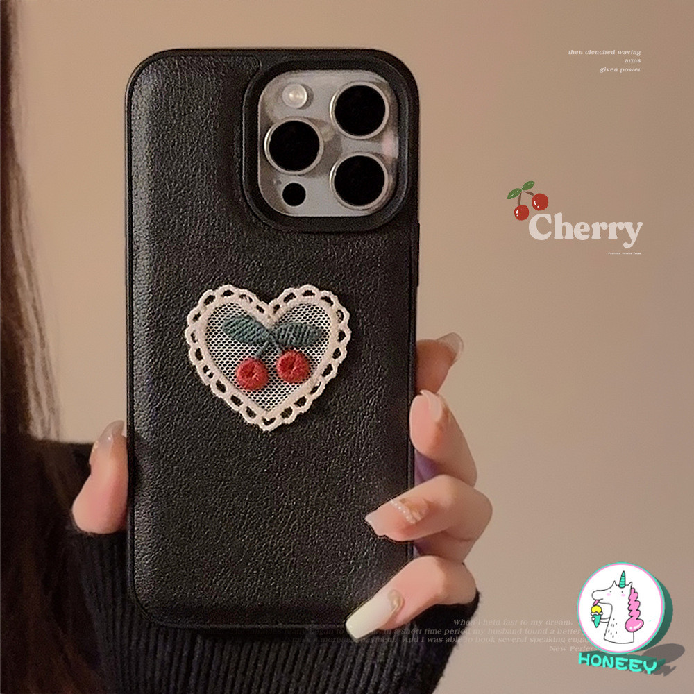 หรูหราปักหัวใจรักเชอร์รี่หนังเคสโทรศัพท์สําหรับ ไอโฟน 16 15 11 14 13 12 มือโปร สูงสุด 16 บวก กันกระแทกนุ่ม ทีพียู ปกหลัง