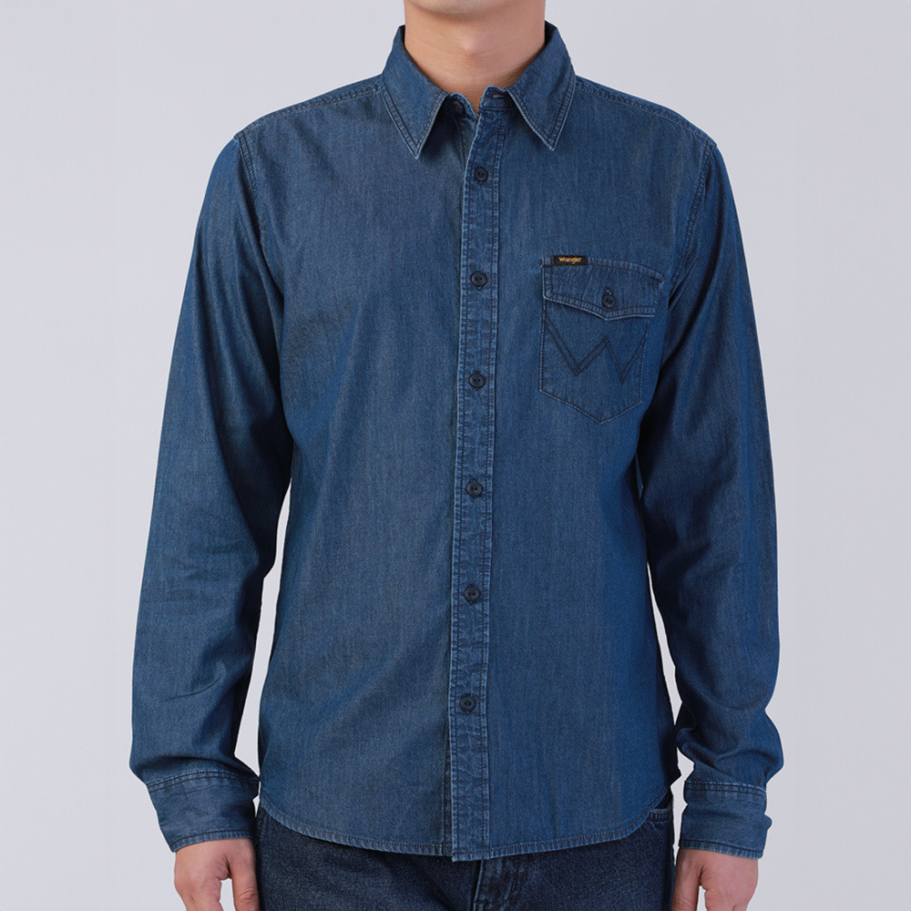 WRANGLER เสื้อเชิ้ตแขนยาวผู้ชาย Slim รุ่น WR F424MSHLF56 สียีนส์เข้ม