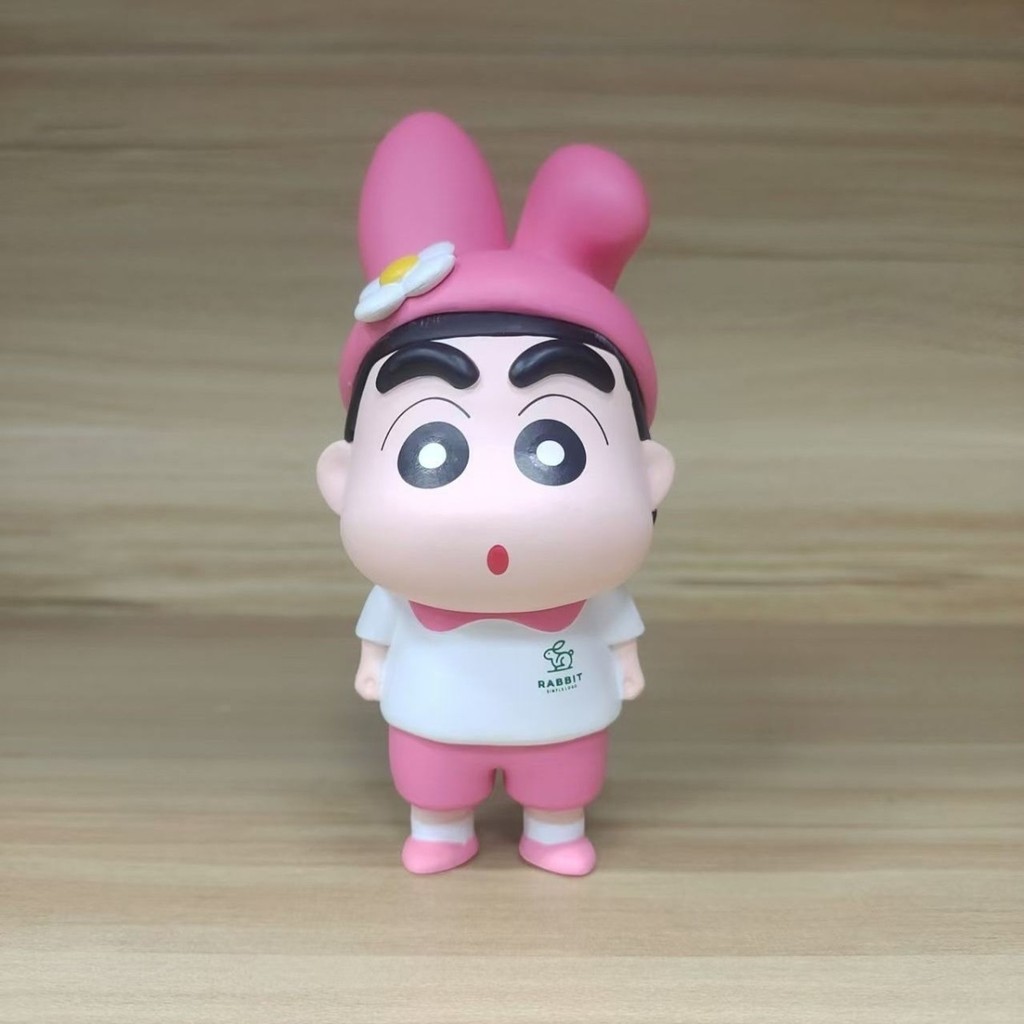 เครยอนชินจังอะนิเมะชินจัง cos กระต่ายตุ๊กตาการ์ตูนน่ารักเดสก์ท็อปของตกแต่งตุ๊กตาเล่นอินเทรนด์