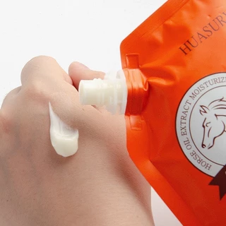 ครีมทามือ น้ำมันม้า ครีมบำรุงมือ น้ำมันม้าทามือ 100G