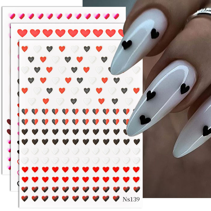 1 PC Love Heart Design 3D สติ๊กเกอร์ติดเล็บสําหรับวันวาเลนไทน์สีดําสีขาวหัวใจ Self-Adhesive Slider Decals ตกแต่งเล็บ