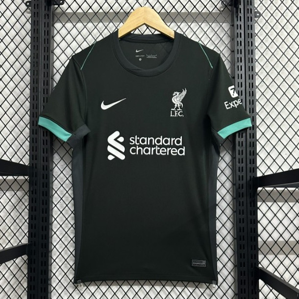 เสื้อฟุตบอลผู้ชาย Liverpool FC Away 24/25