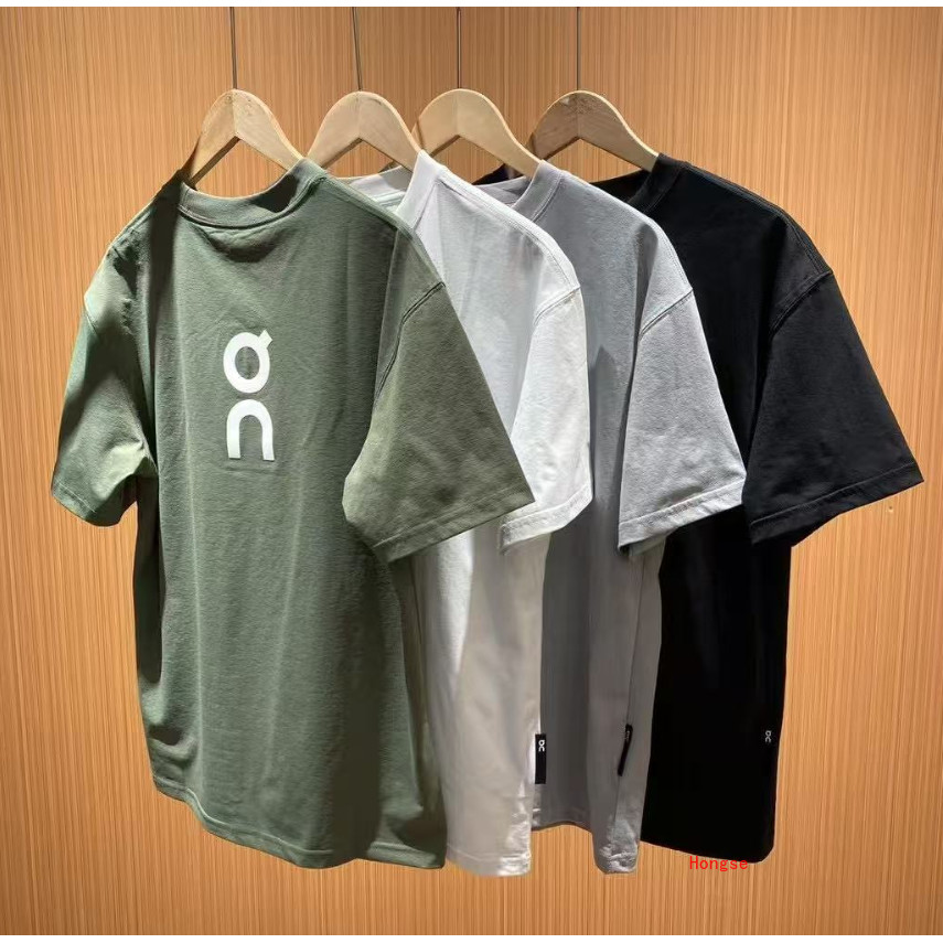 เสื้อยืดแขนสั้นลายโลโก้ตัวอักษร ใส่สบาย เหมาะสำหรับทุกวันและสวมใส่ง่าย